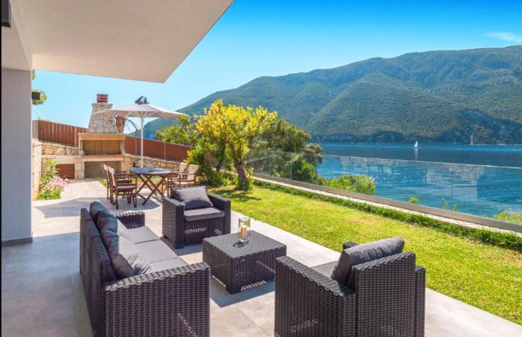 Mr Grey Luxury Villa Spartokhorion Luaran gambar