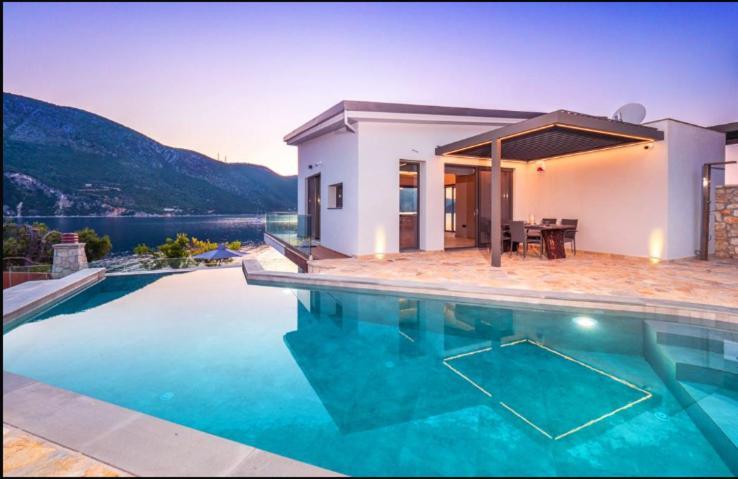 Mr Grey Luxury Villa Spartokhorion Luaran gambar